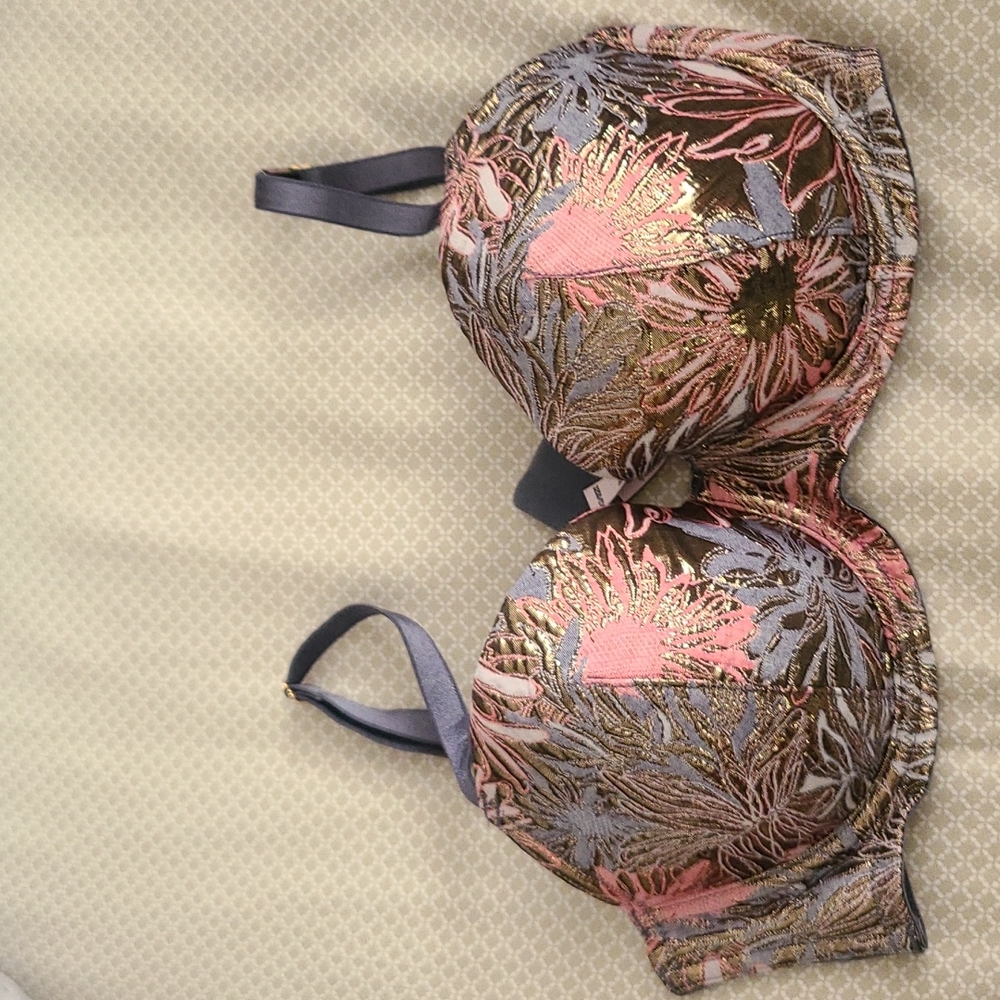 Victoria's Secret Dream Angels Demi Bra 32DD Gray Pink Gold Floral